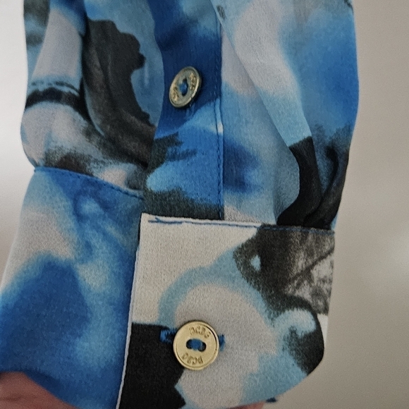 BCBGMAXAZRIA faux wrap style top size large - Picture 11 of 14